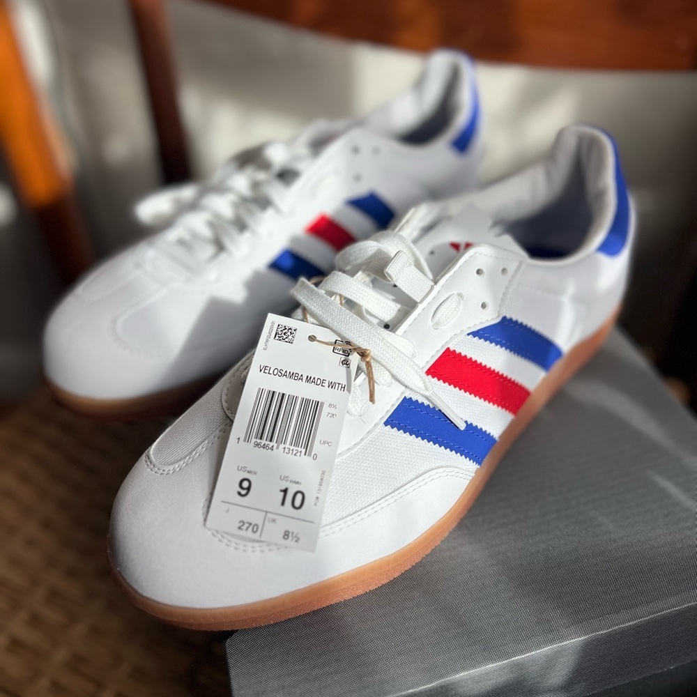 Adidas Velosamba Vegan Cycling Sneakers White Red Blue Gum Sole NWT Men‘s Size 9